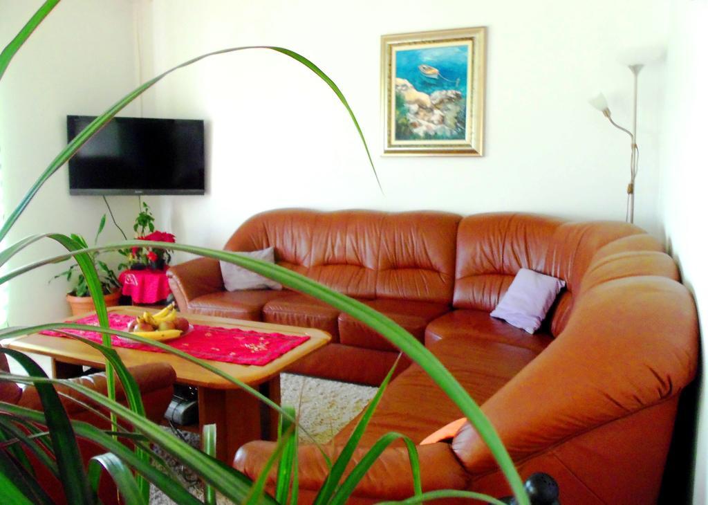 Guest House Kate 믈리니 객실 사진