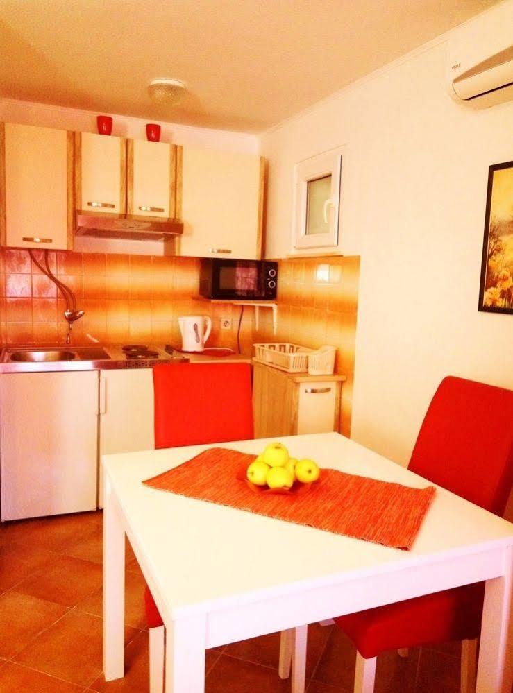Guest House Kate 믈리니 외부 사진